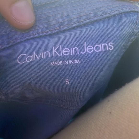 Calvin Klein denim button down over sized collared shirt - Picture 4 of 5